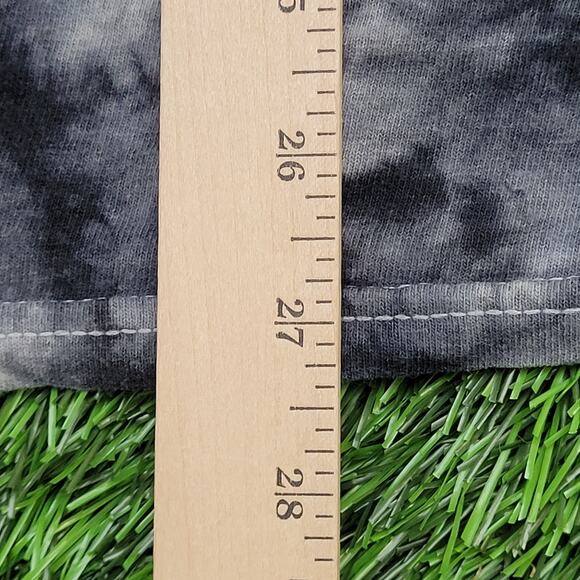 2PAC Tupac-Shakur Tie-Dye Shirt Womens 2XL 24x27 Gray - Picture 4 of 12